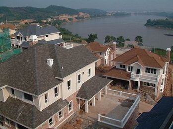 多彩玻纤瓦屋面沥青瓦1