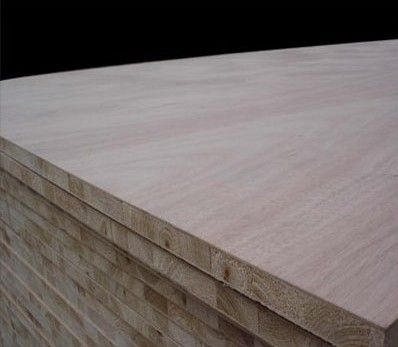 长期供应高中低档多规格细木工板