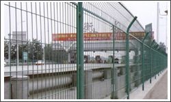 框架护栏网