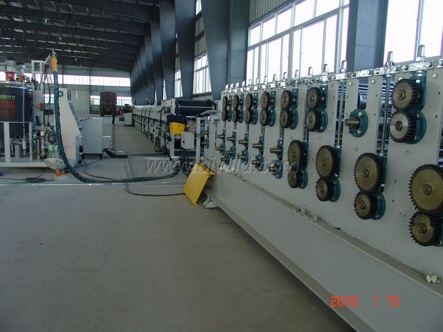 出售台湾产彩钢酚醛复合板生产线