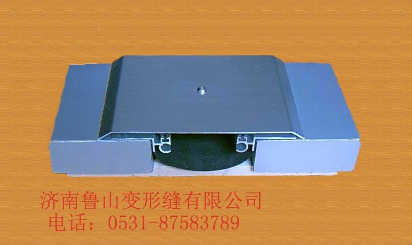 外墙盖板型变形缝