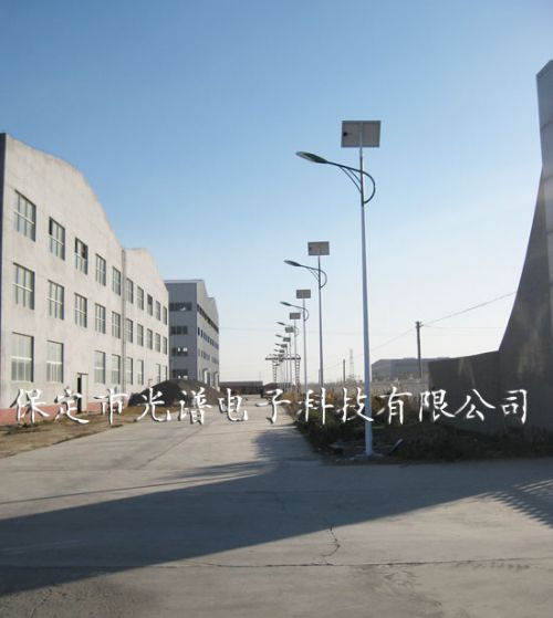 光谱LED太阳能路灯