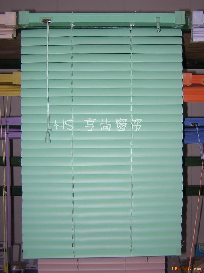 生产各种材质百叶窗