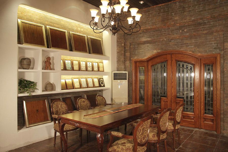 众一高档欧式经典实木门