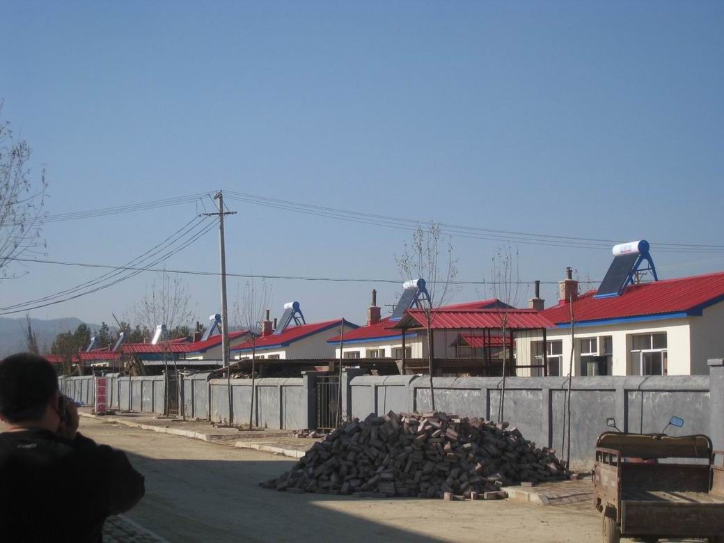 农村下乡太阳能热水器安装_批发代理