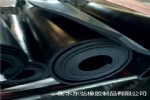 氯丁橡胶板缓冲橡胶垫块厂家