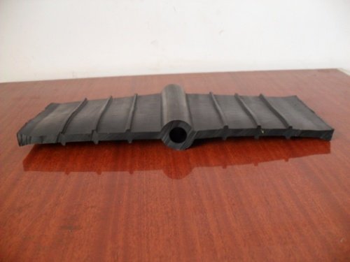 齐齐哈尔橡胶止水带、300宽中埋式橡胶止水带价格