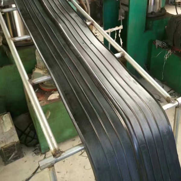 u型槽节间底板橡胶止水带