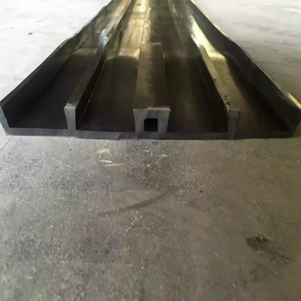 EB型橡胶止水带