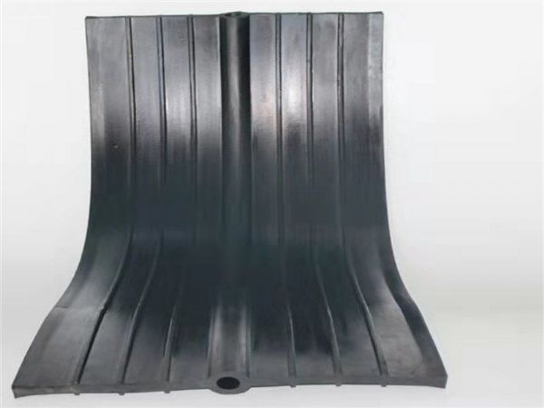 河槽橡胶止水带