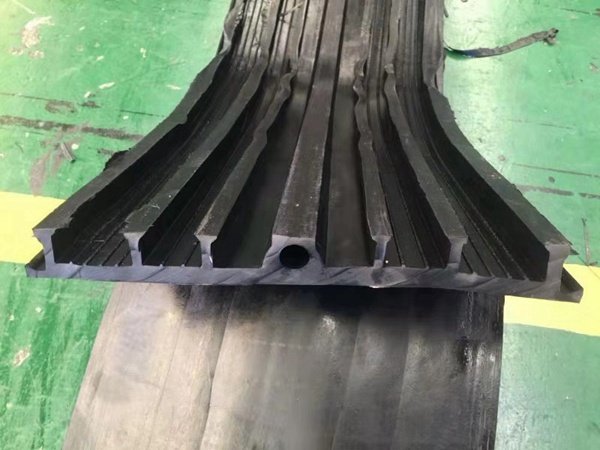 后浇带橡胶止水带300X8mm