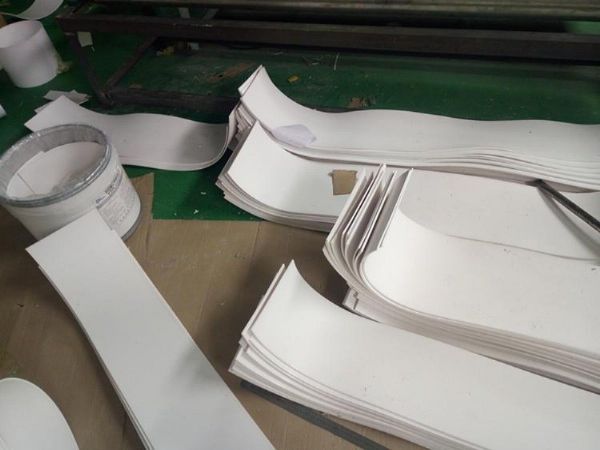 四氟楼梯板厂家