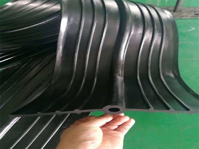 管廊中埋式橡胶止水带400*8mm