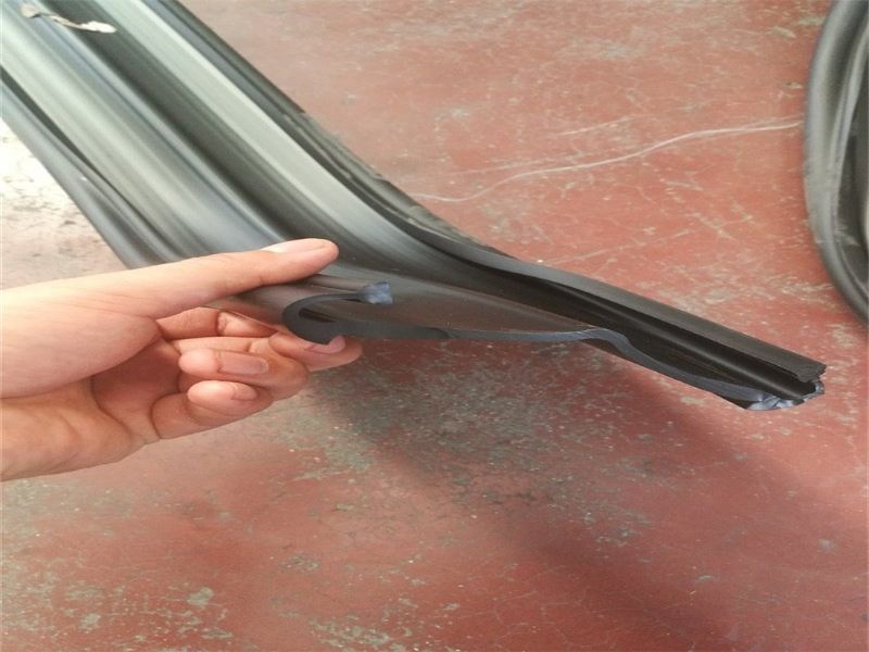 桥梁伸缩缝橡胶条