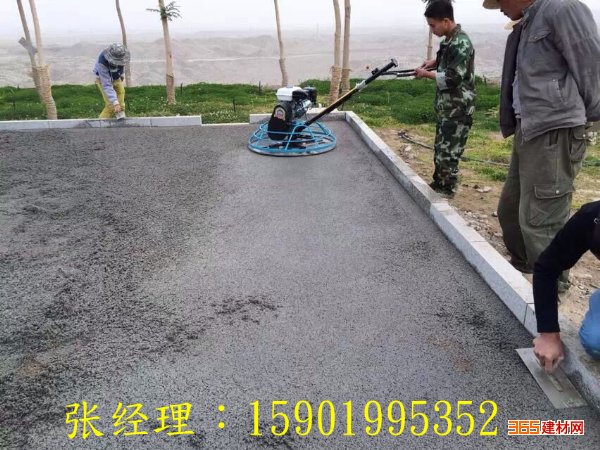 �Zʯ��͸��͸ˮ��ƺ