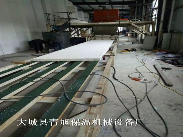 ʰ豸