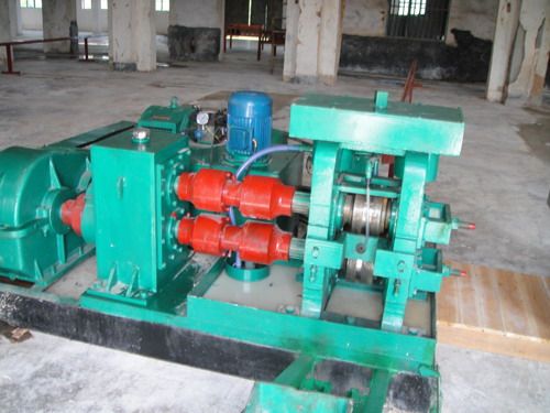 高效多功能冷轧螺纹机