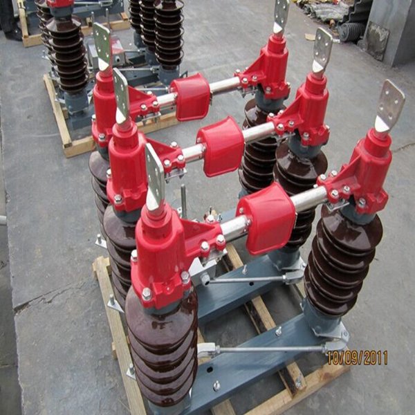 35kv柱上高压隔离开关三级防污