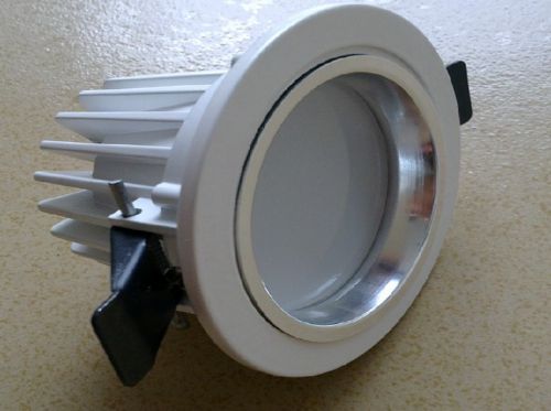 LED Ͳ