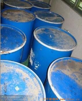 温拌温铺添加剂