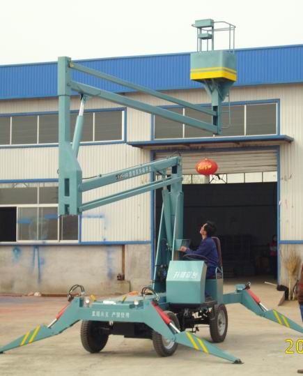 曲臂式液压升降平台