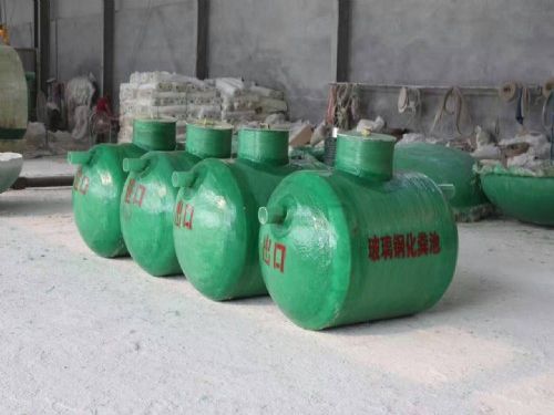 生产玻璃钢卧室酸碱储罐 硫酸储罐 化粪池