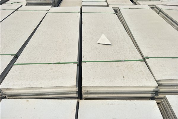  ���ʸ�ǽ�峧��