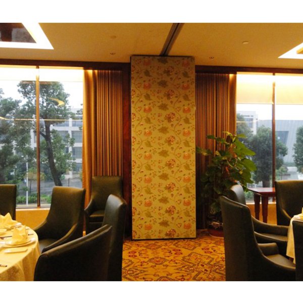 酒楼吊轨折叠门 东莞折叠隔断屏风定制