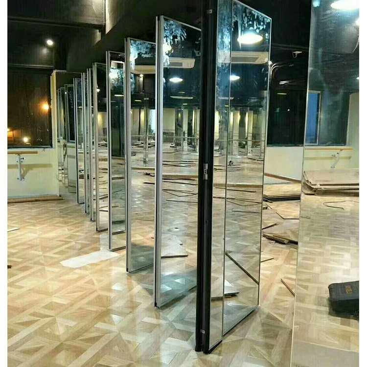 惠东室内无边框玻璃隔断吊轨推拉门上门测量