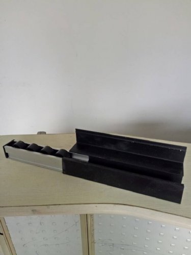 PVC设备滑槽,挡边,可来图来样定做