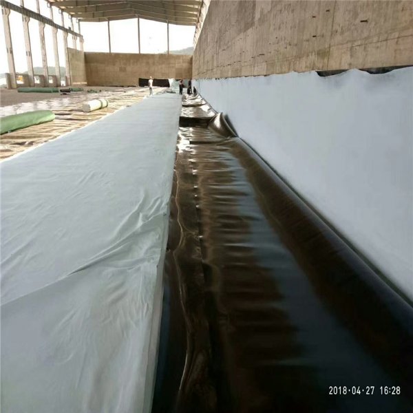 1.5mmHDPE膜 双光面厚度均匀