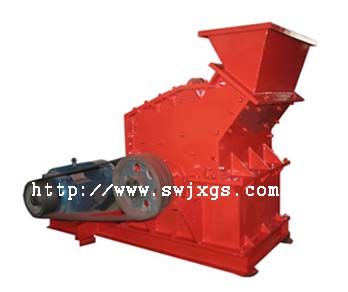 新半湿物料粉碎机