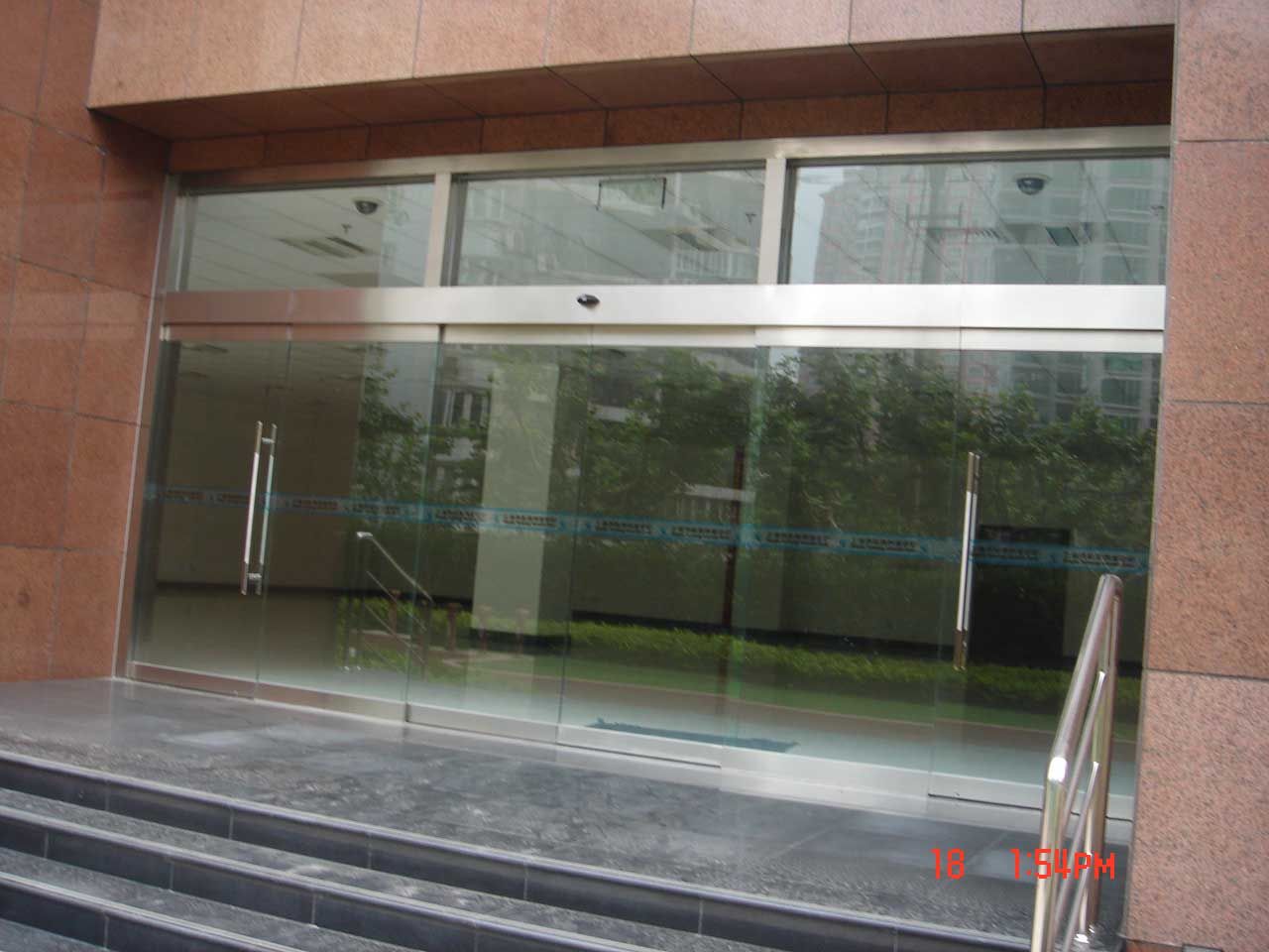 供应电动自动门